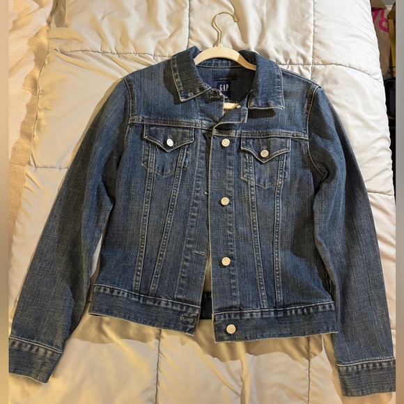 GAP Women's Classic Blue Jean Jacket - Picture 1 of 5